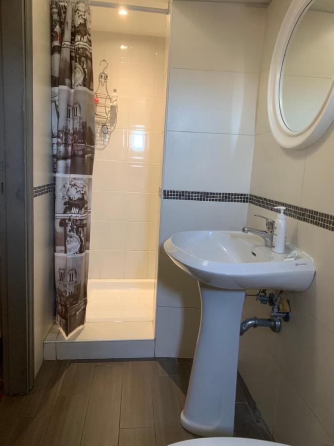 Short Stop Room Firenze Bagian luar foto